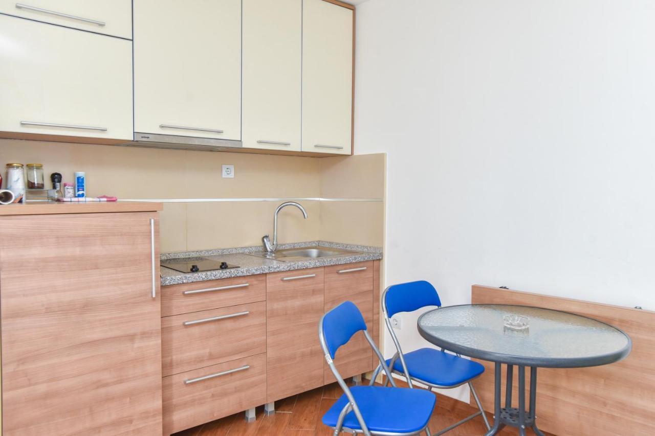 Apartment Lucky Budva Exteriör bild